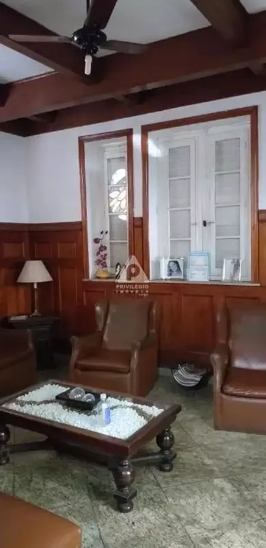 Unfurnished 145 m² house with 3 bedrooms and 3 bathrooms — photo 3