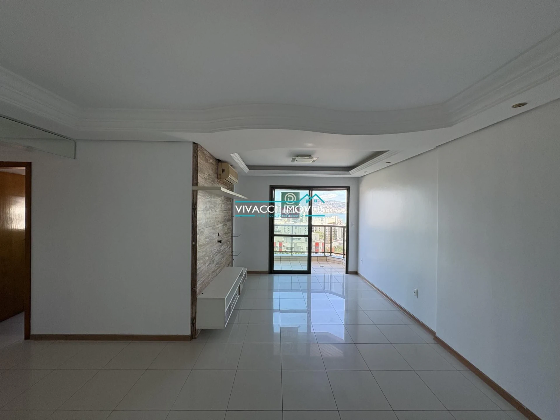 Apartment, 105 m², with a glass-enclosed balcony — photo 10