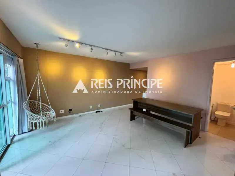 Unfurnished 2-bedroom apartment with 3 bathrooms — photo 8