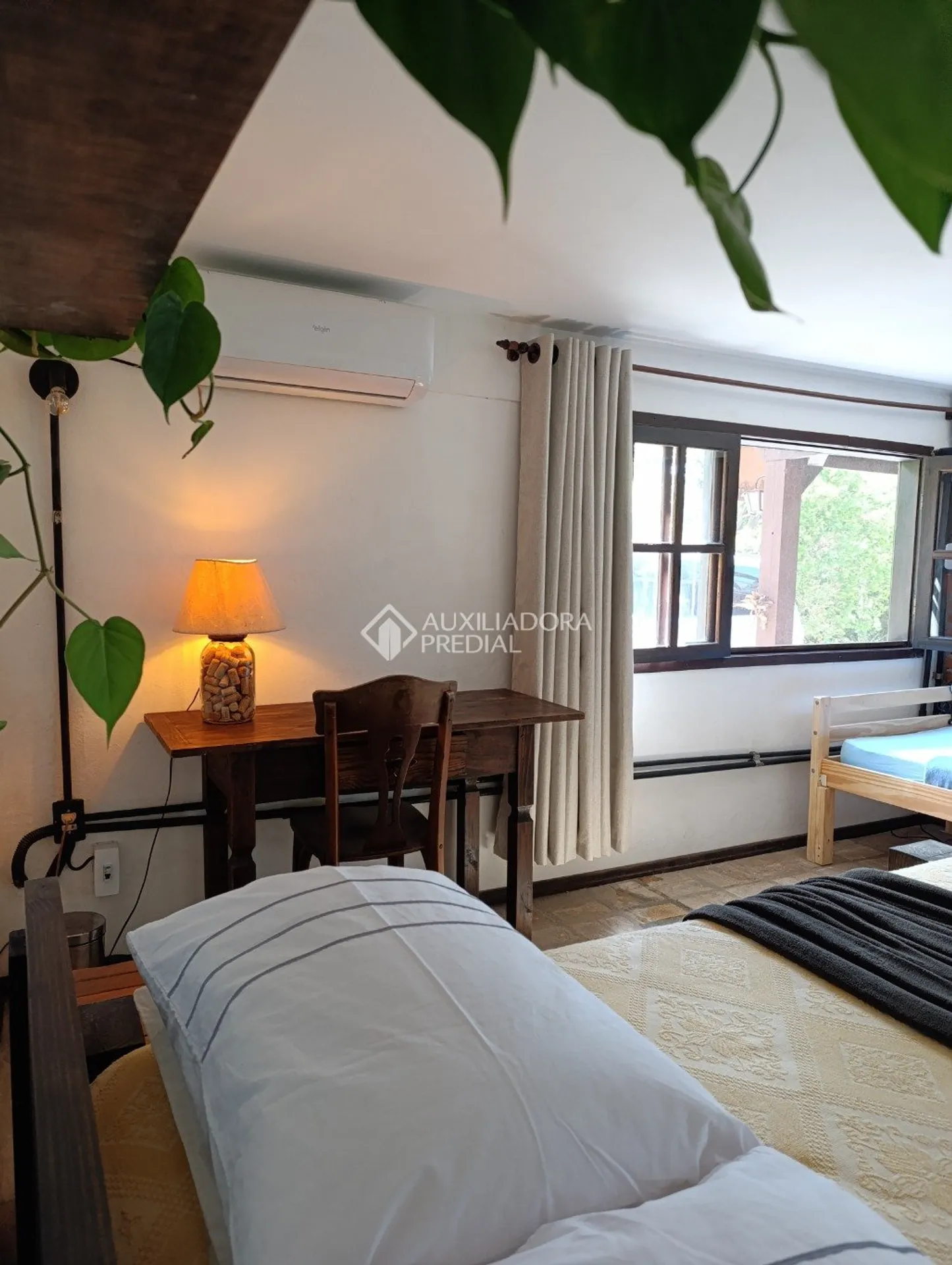 Furnished house with a balcony, 6 bedrooms and 3 baths — photo 73