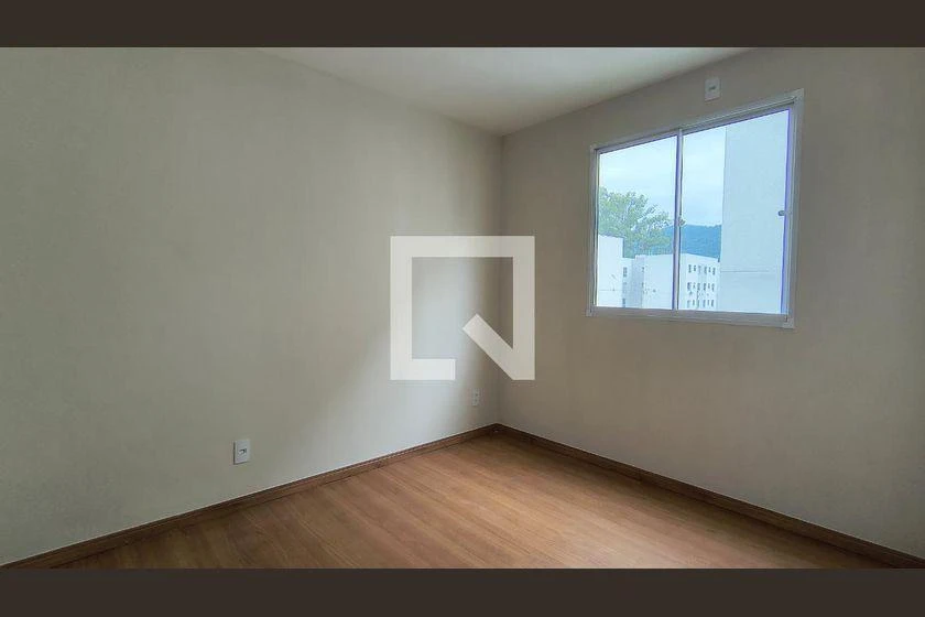 Apartment, 44 m², with wood or laminate floors — photo 3