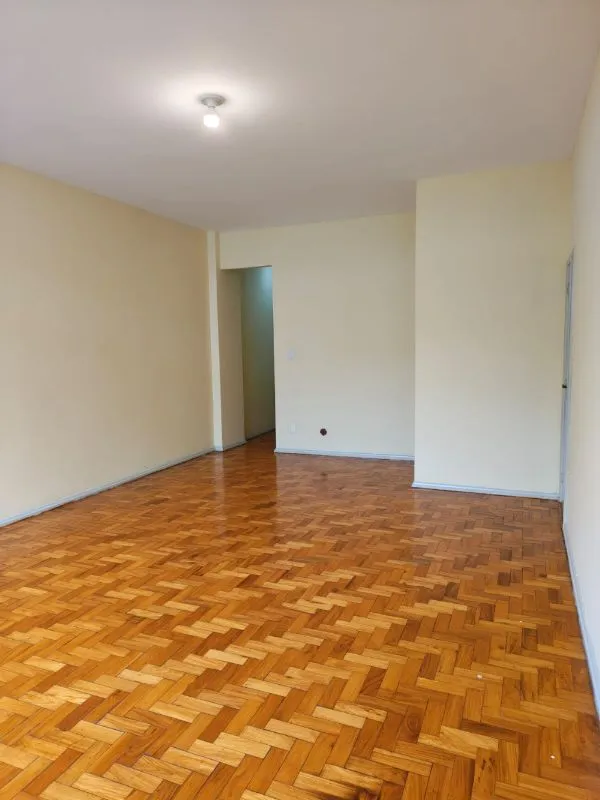 80 m² apartment with 3 bedrooms and 3 bathrooms
