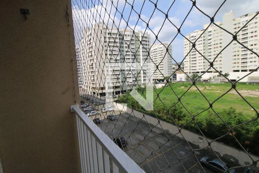 2-bedroom apartment in a building with a pool — photo 33