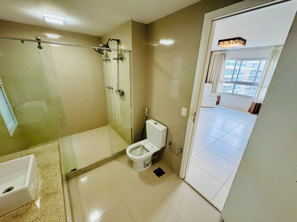 Furnished 3-bedroom apartment with an outdoor pool — photo 23