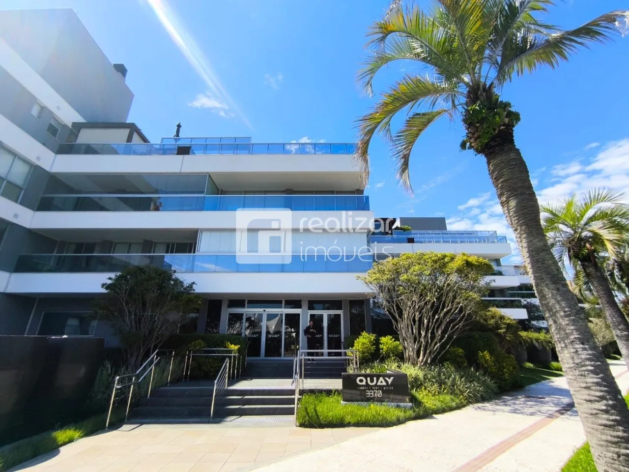 Furnished 3rd-floor apartment with 2 en-suites 170 m² — photo 28