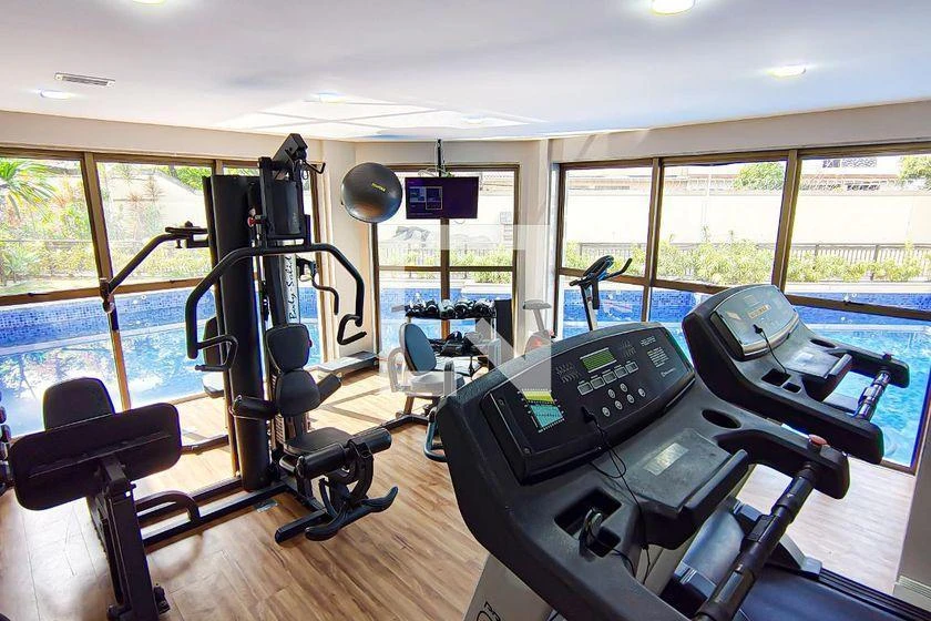 Оренда мебльованої 1-кімнатної квартири 40 м² з душем у склі — photo 3