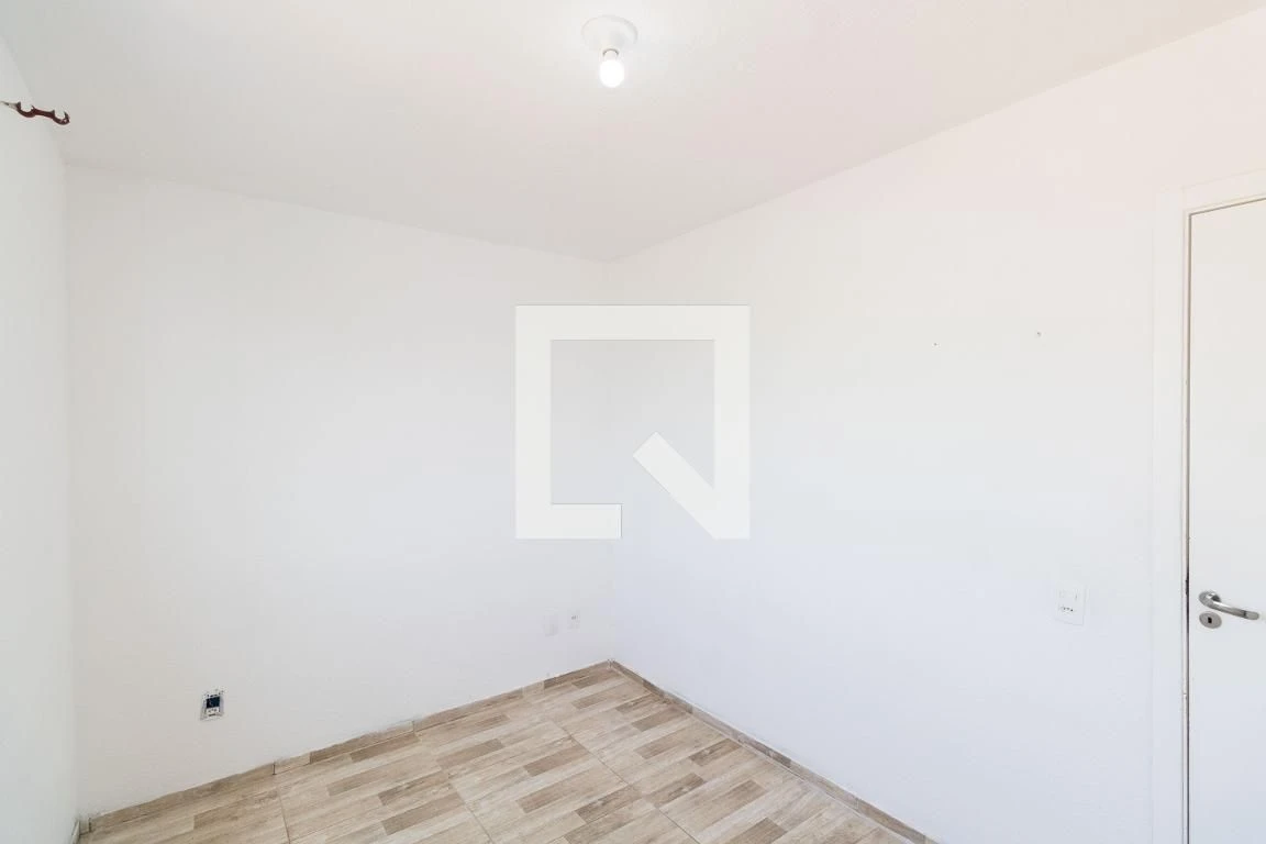 Unfurnished 2-bedroom apartment with 1 bath and parking — photo 28