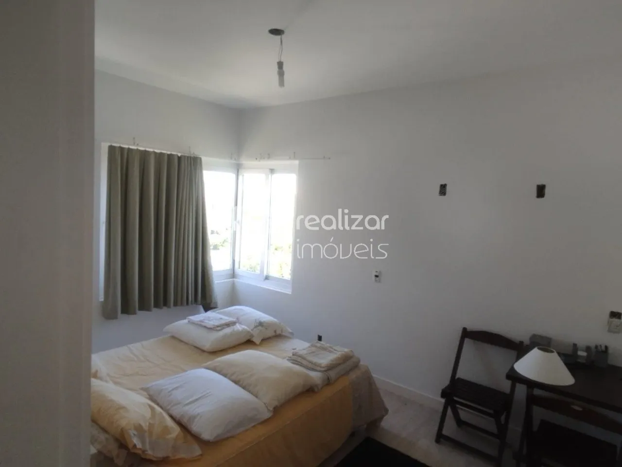 Furnished house with 4 bedrooms and 190 m² plus a garden — photo 32