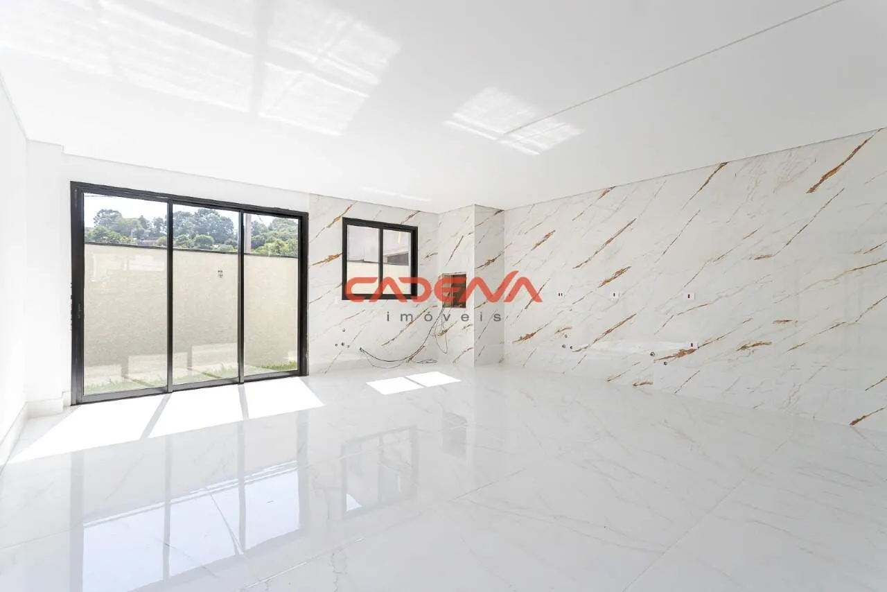 Glass-enclosed balcony in a 3-bedroom house, 124 m² — photo 7