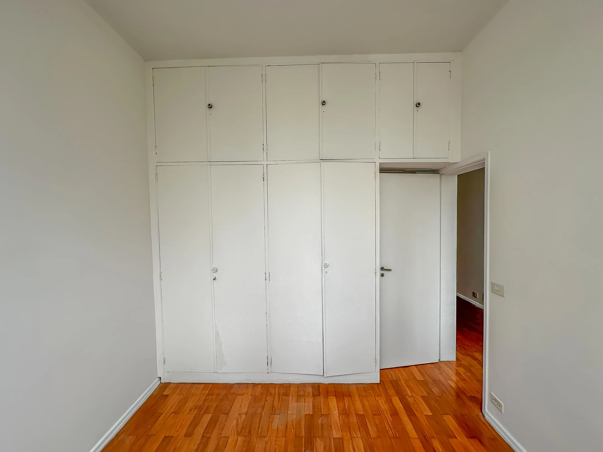 Washing machine in a 2-bedroom apartment, 80 m² — photo 18