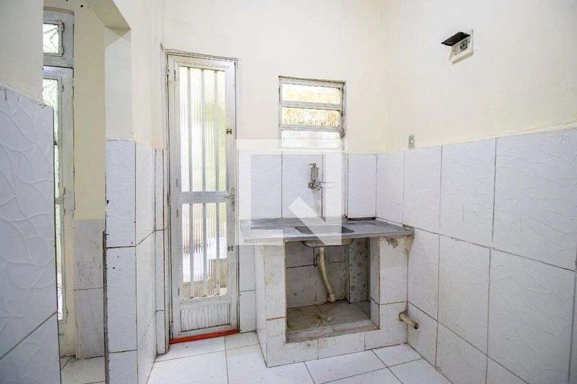 Apartamento de 1 quarto com cozinha fechada e 36 m² — photo 4