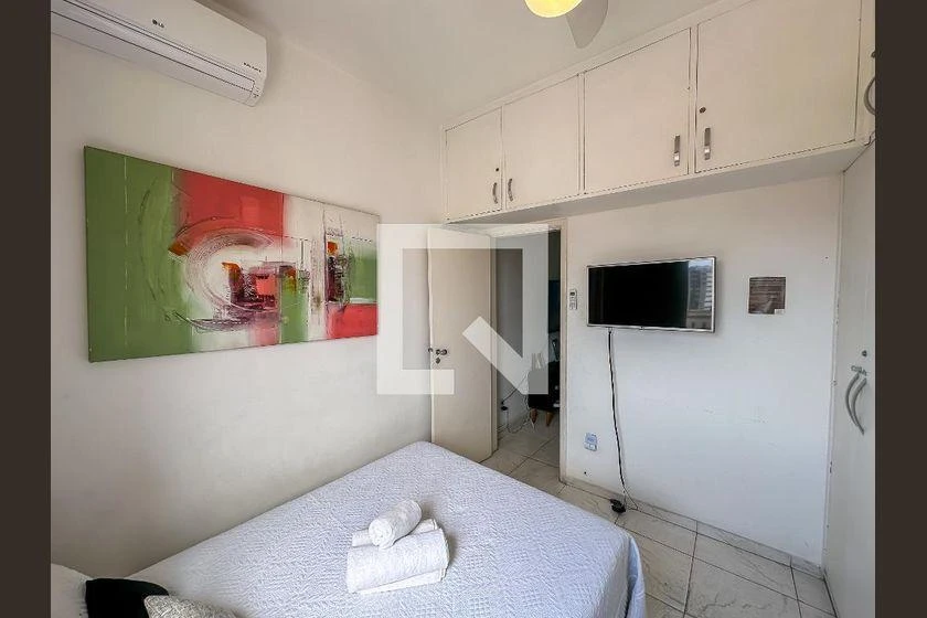 Робоче місце та 1 спальня: квартира 37 м² — photo 9