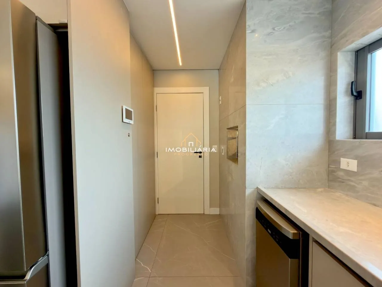 Dishwasher in a 3-bedroom apartment, 153 m² — photo 75