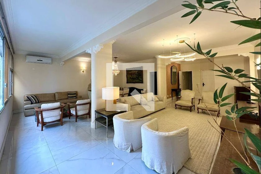 Furnished 220 m² apartment with 4 bedrooms and a suite — photo 27
