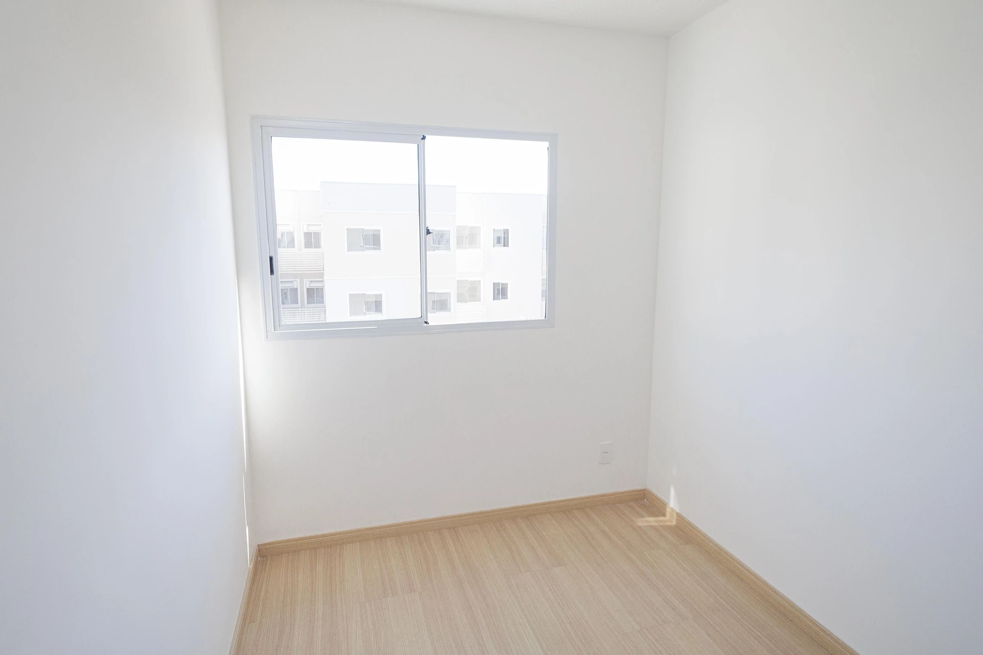2-bedroom apartment with 1 bathroom and pet-friendly — photo 3