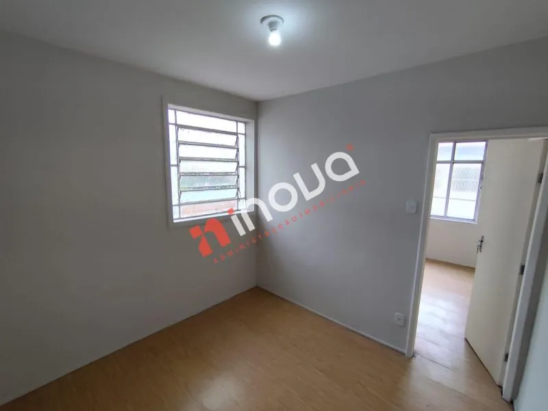 Casa sem mobília com 3 quartos e 1 banheiro — photo 8