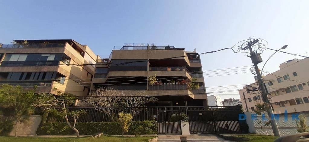 241 m² apartment with 3 bedrooms and private BBQ — photo 16