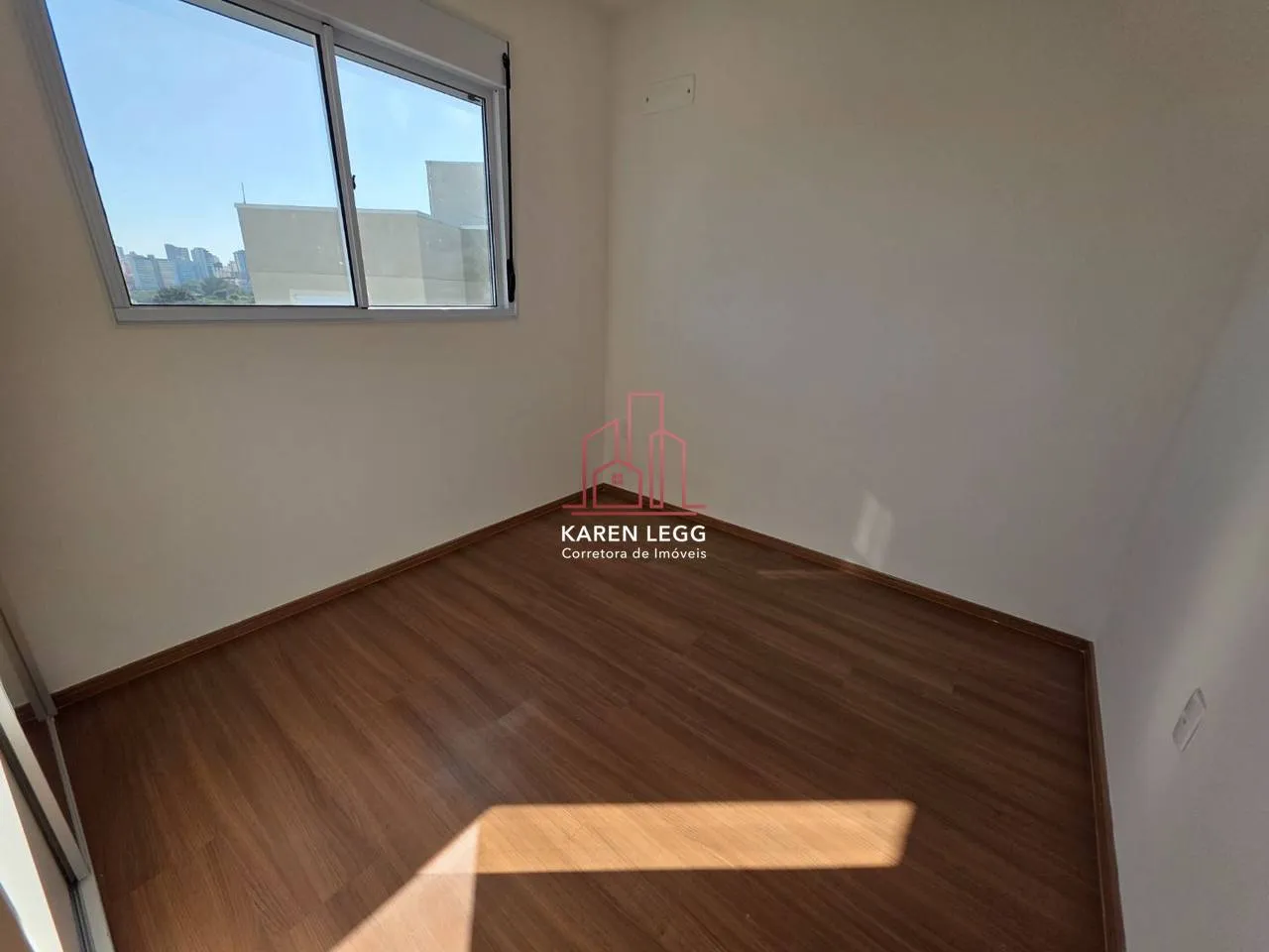 2-bedroom apartment in a building with a coworking space — photo 7