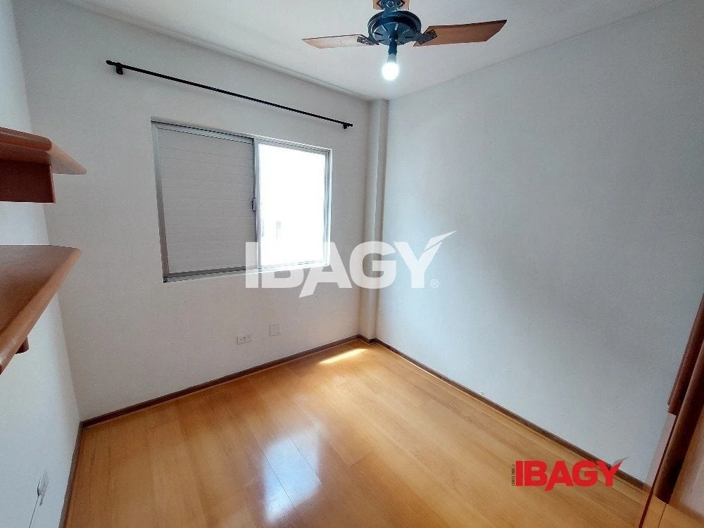 3-bedroom apartment with a washing machine in Florianópolis — photo 5