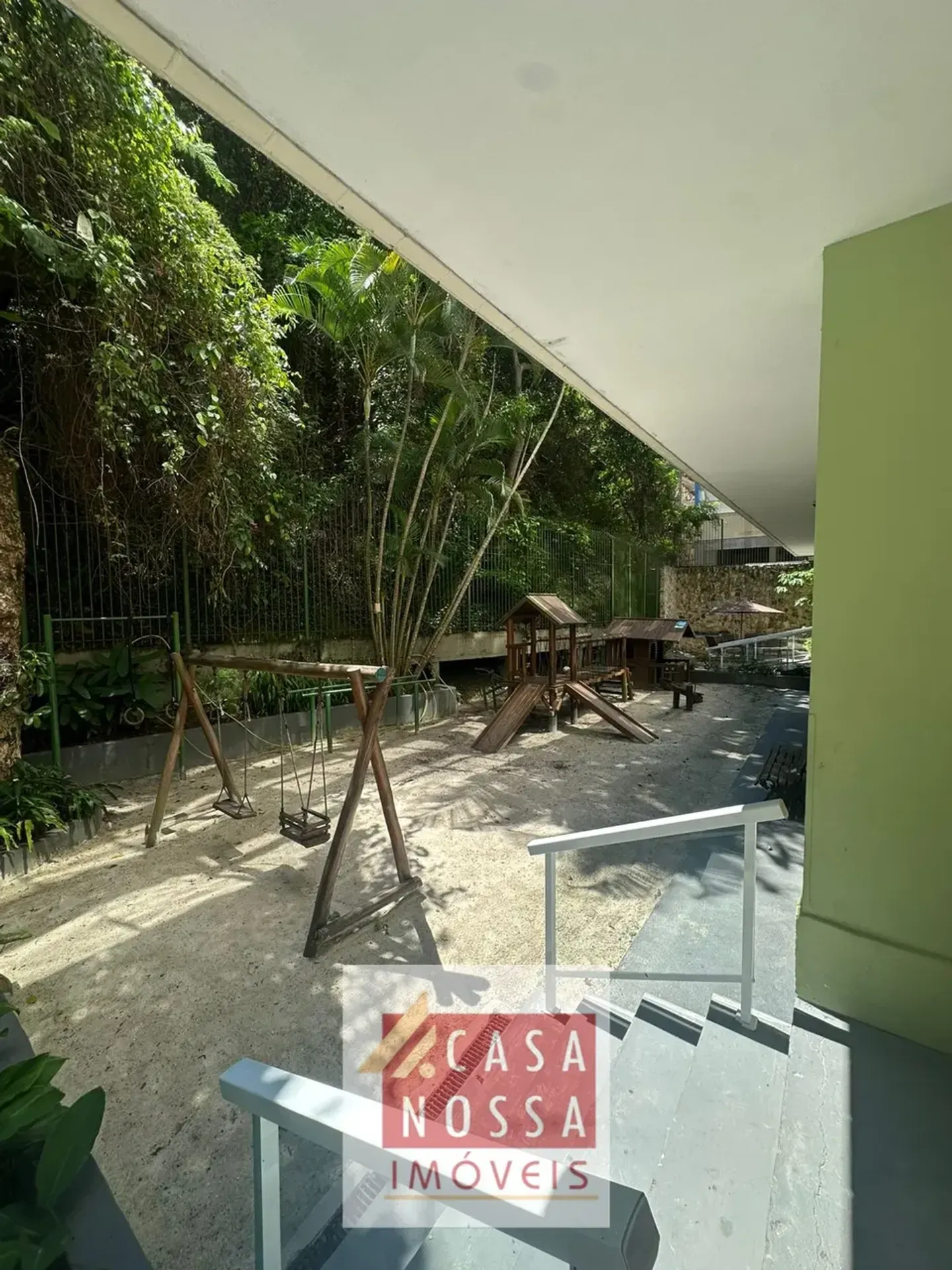 3-bedroom apartment with a park view — photo 30