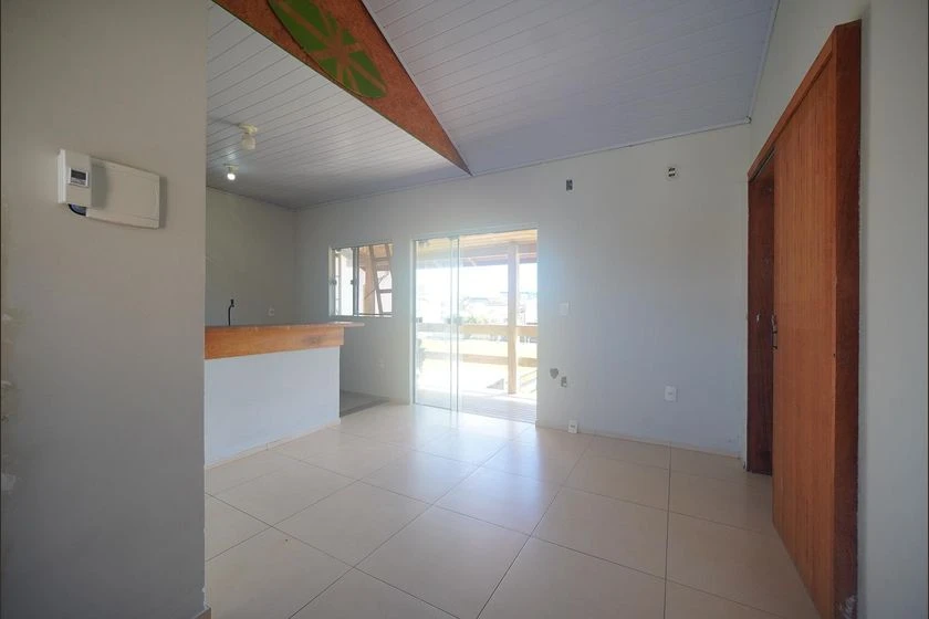 Apartamento com 1 quarto, varanda e jardim privativo
