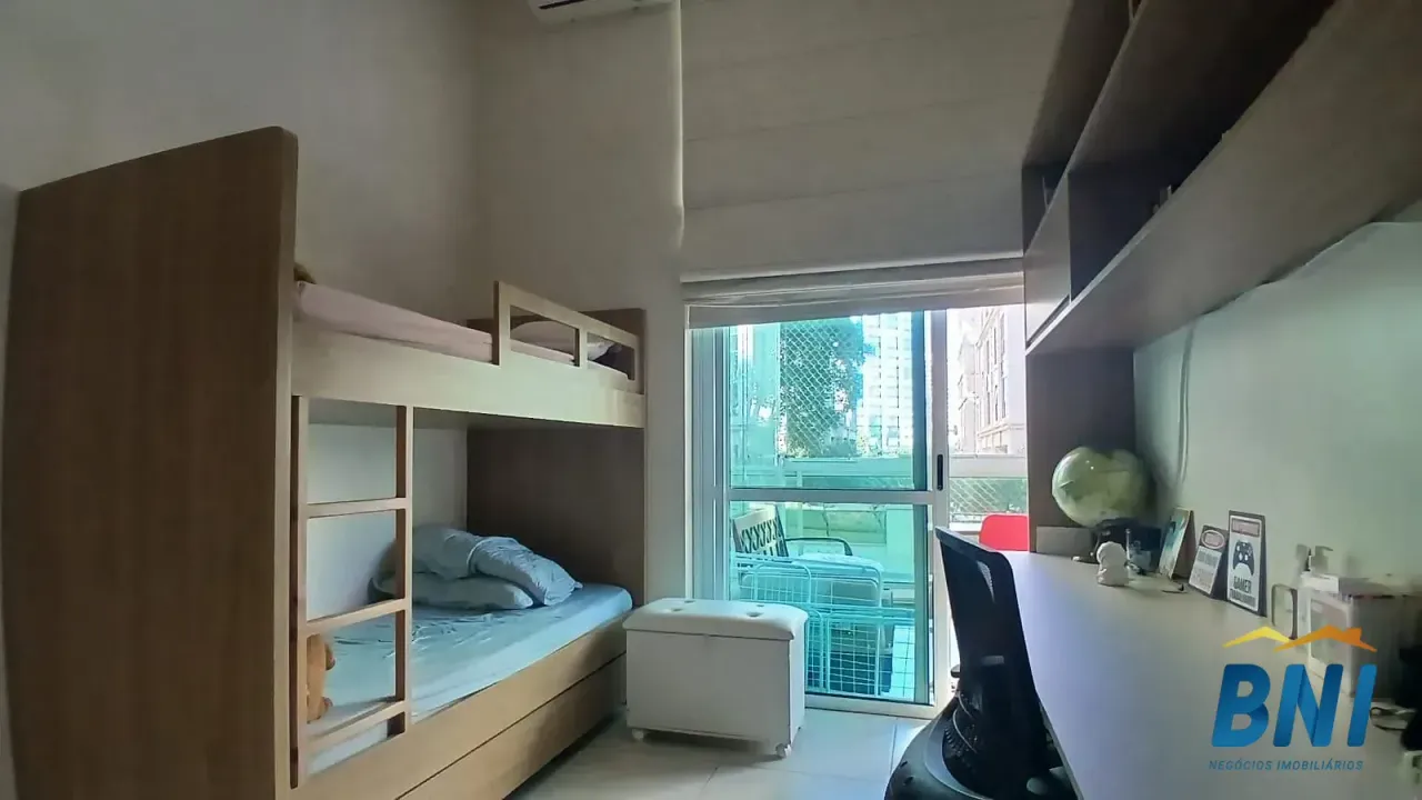 Apartamento de 2 quartos com cozinha integrada e varanda — photo 7