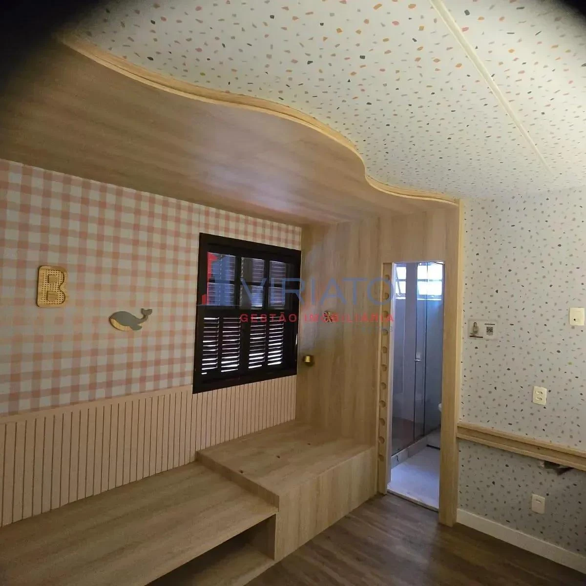 House with 4 bedrooms and a built-in balcony grill — photo 35