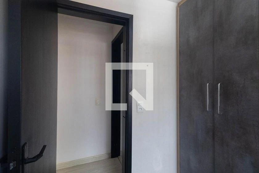 One-bedroom apartment with a home office in Curitiba — photo 3