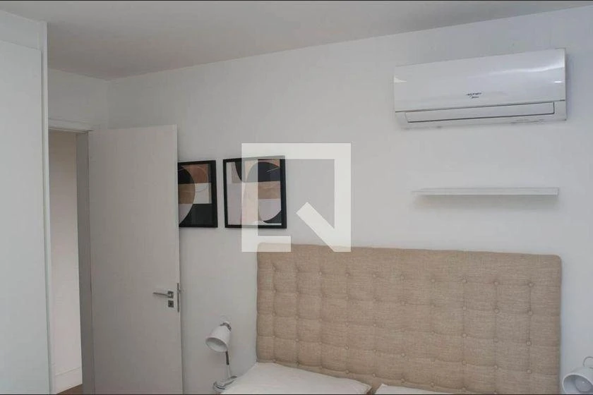 Furnished apartment, 105 m², with floor-to-ceiling windows — photo 12