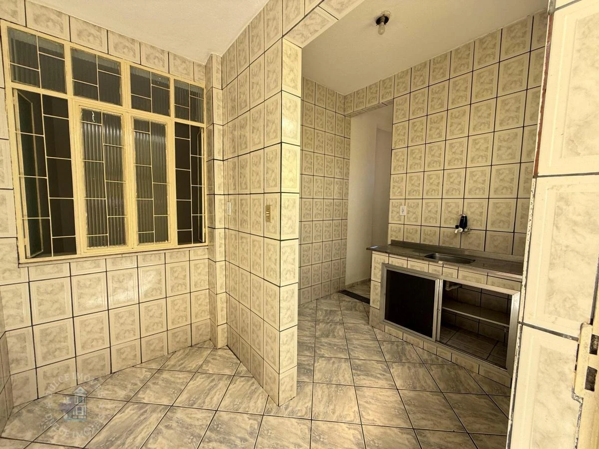 Unfurnished 1-bedroom house with an electric shower — photo 15