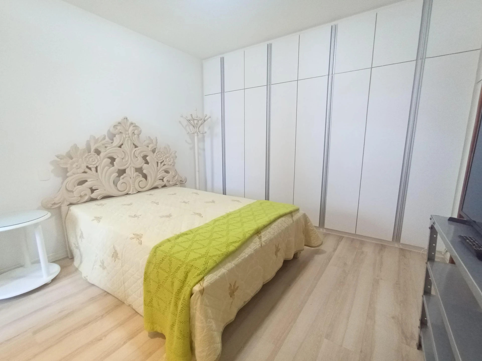 Мебльована квартира з 2 спальнями-сюїтами — photo 19