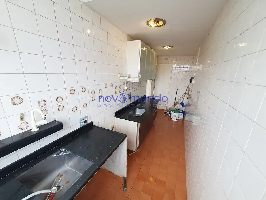 Two-bedroom apartment with balcony and 1 parking spot — photo 16