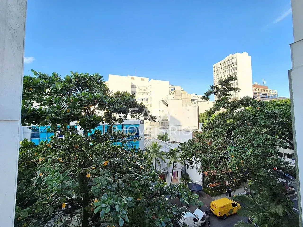 Apartamento sem mobília com 3 quartos e 4 banheiros — photo 11