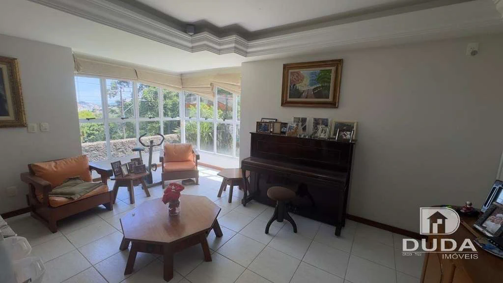 3-bedroom house with open-plan kitchen and suite — photo 4