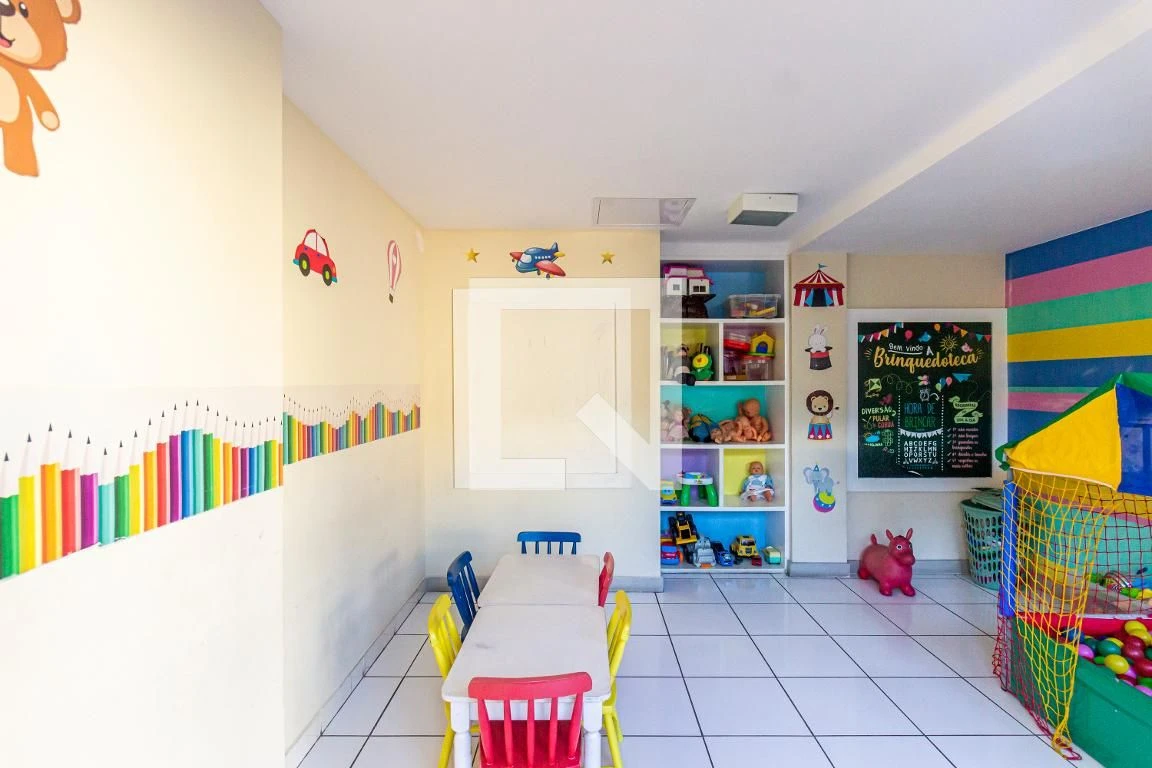 2-bedroom apartment in a building with a gym — photo 42