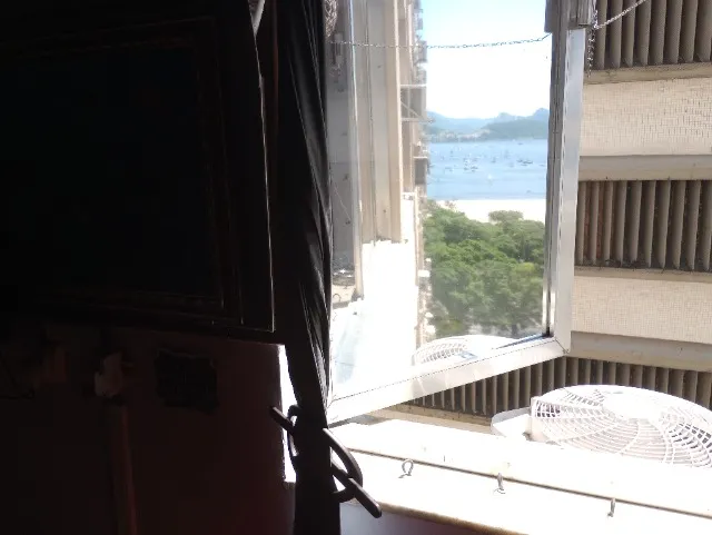 Furnished studio with 1 bedroom and a balcony — photo 5