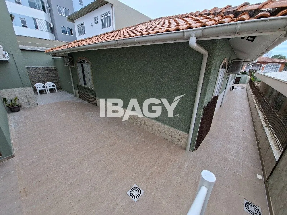 Квартира з 1 спальнею 41 м² і приватним барбекю — photo 8