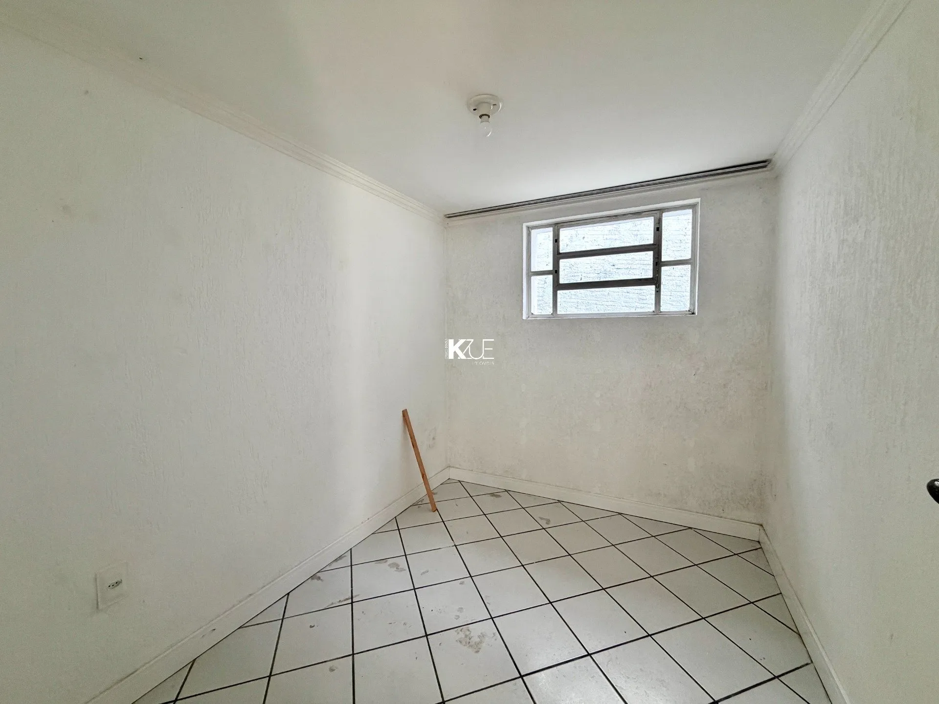 3-bedroom house with a suite, 324 m² total area — photo 22