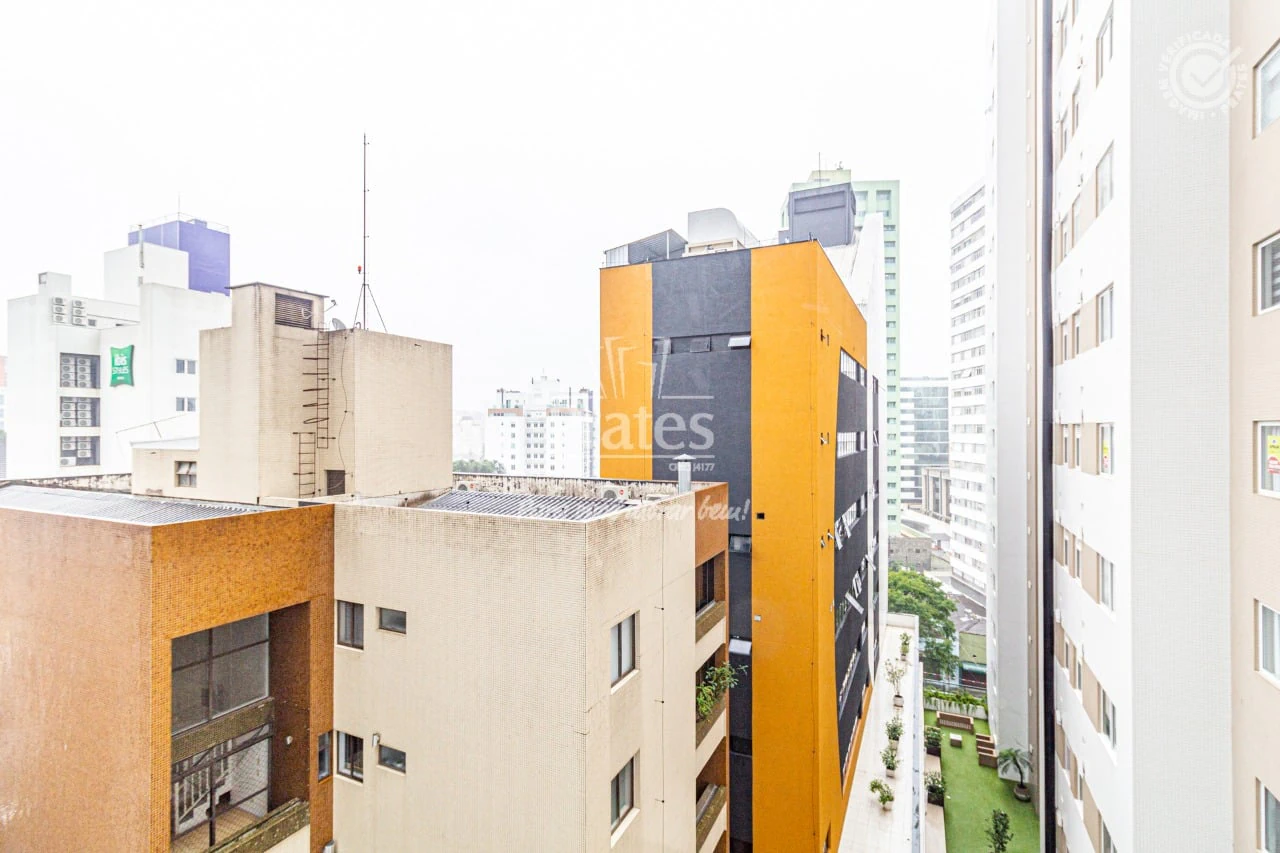 Furnished 2-bedroom apartment with a balcony — photo 28