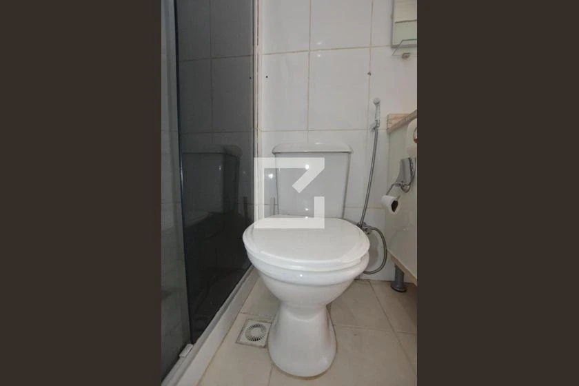 Apartamento de 2 quartos em condomínio com piscina — photo 15