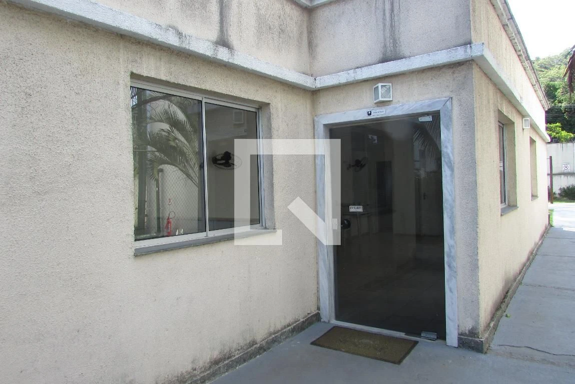 Furnished apartment with open-plan kitchen and 2 bedrooms — photo 46