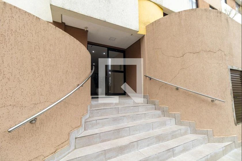 Apartamento de 2 quartos em condomínio com academia — photo 4