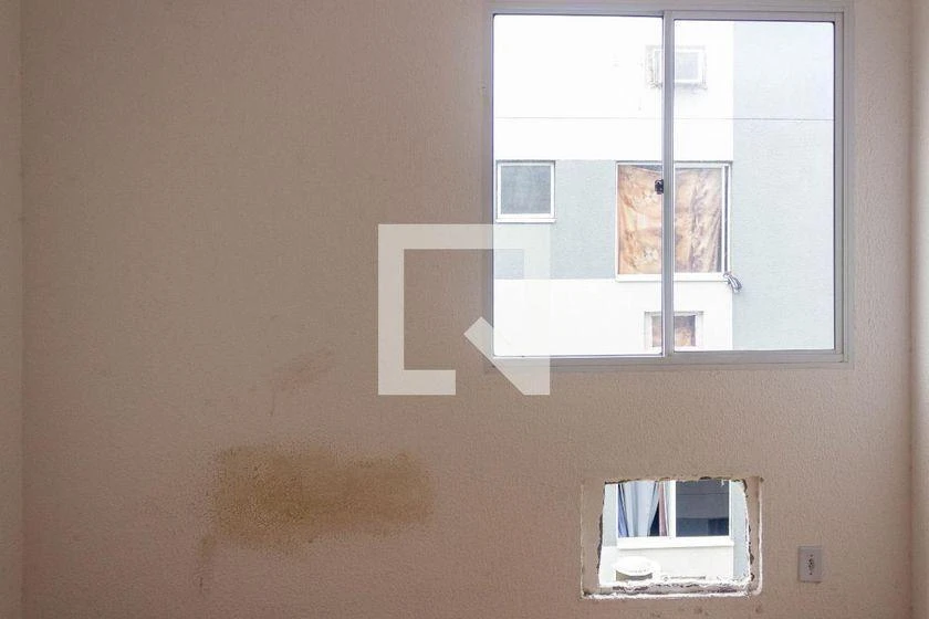 2-bedroom apartment in a building with a pool — photo 7