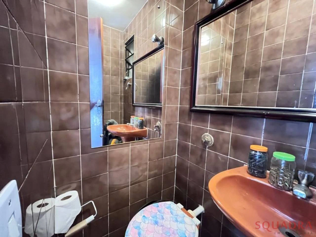 3-bedroom house with a bathtub in Curitiba — photo 19