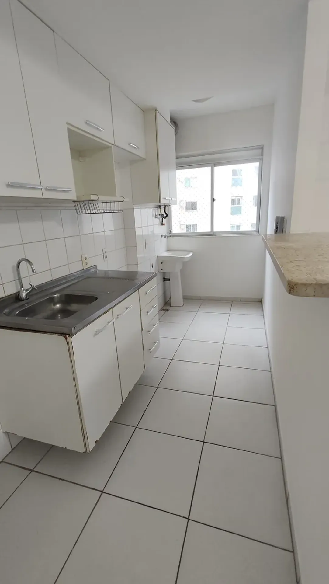 Unfurnished 2-bedroom apartment with 2 bathrooms — photo 14