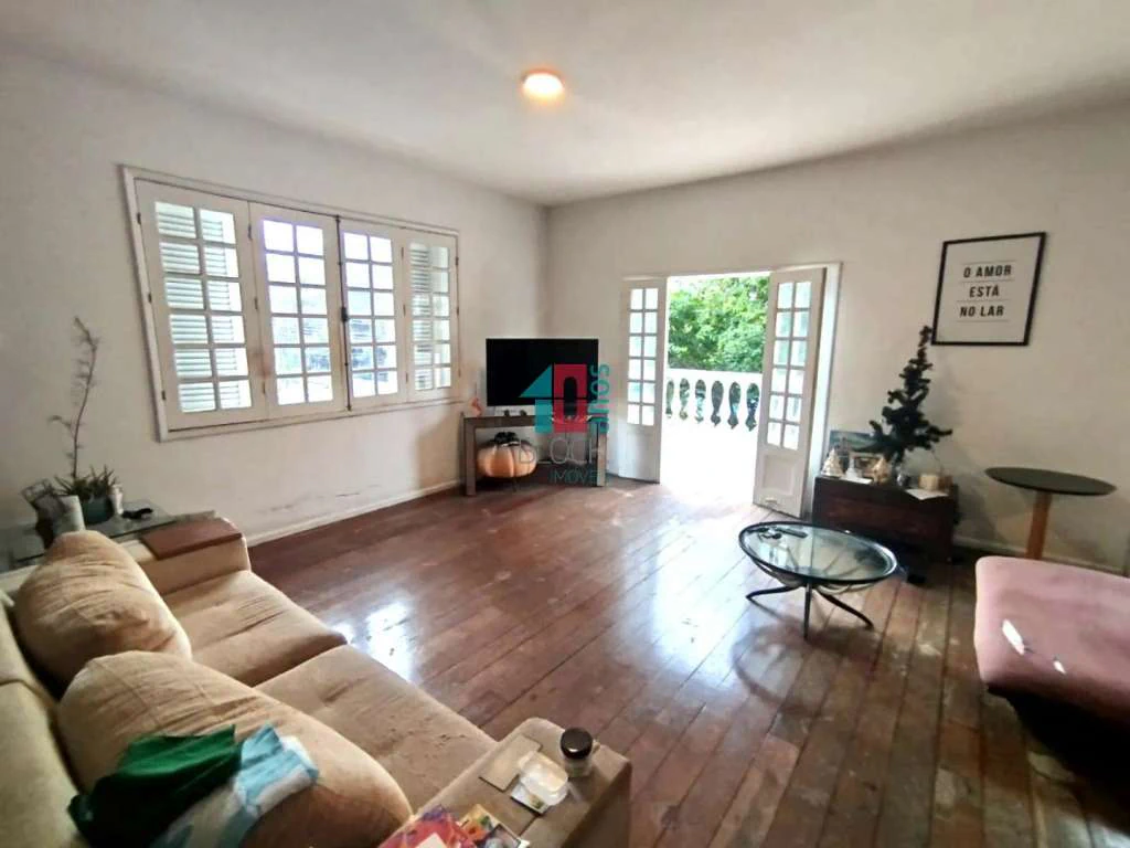 Street house 445 m² with 4 bedrooms and 1 en-suite — photo 20