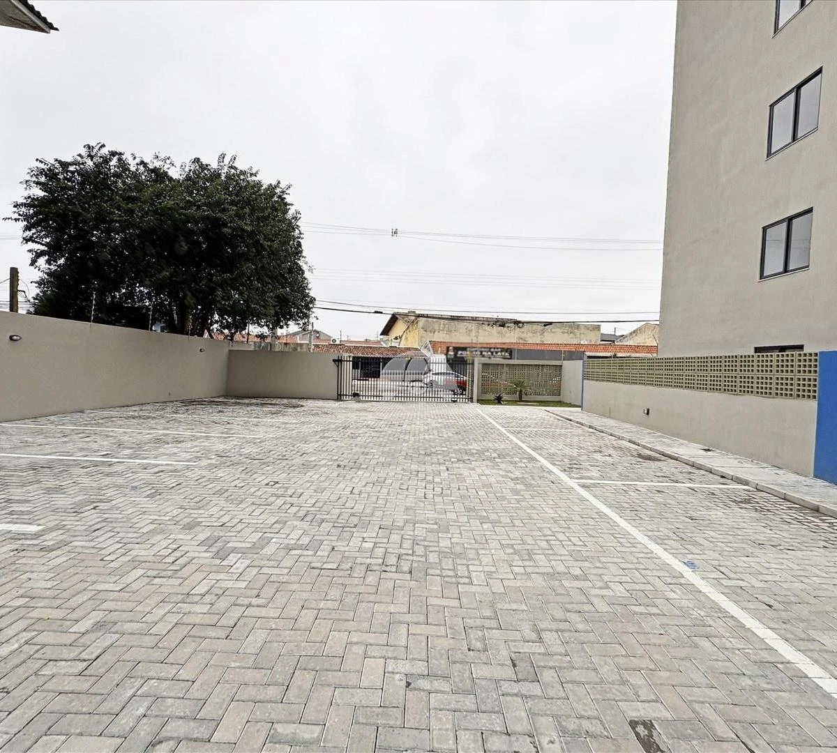 Квартира з 2 спальнями, у будинку є коворкінг — photo 17