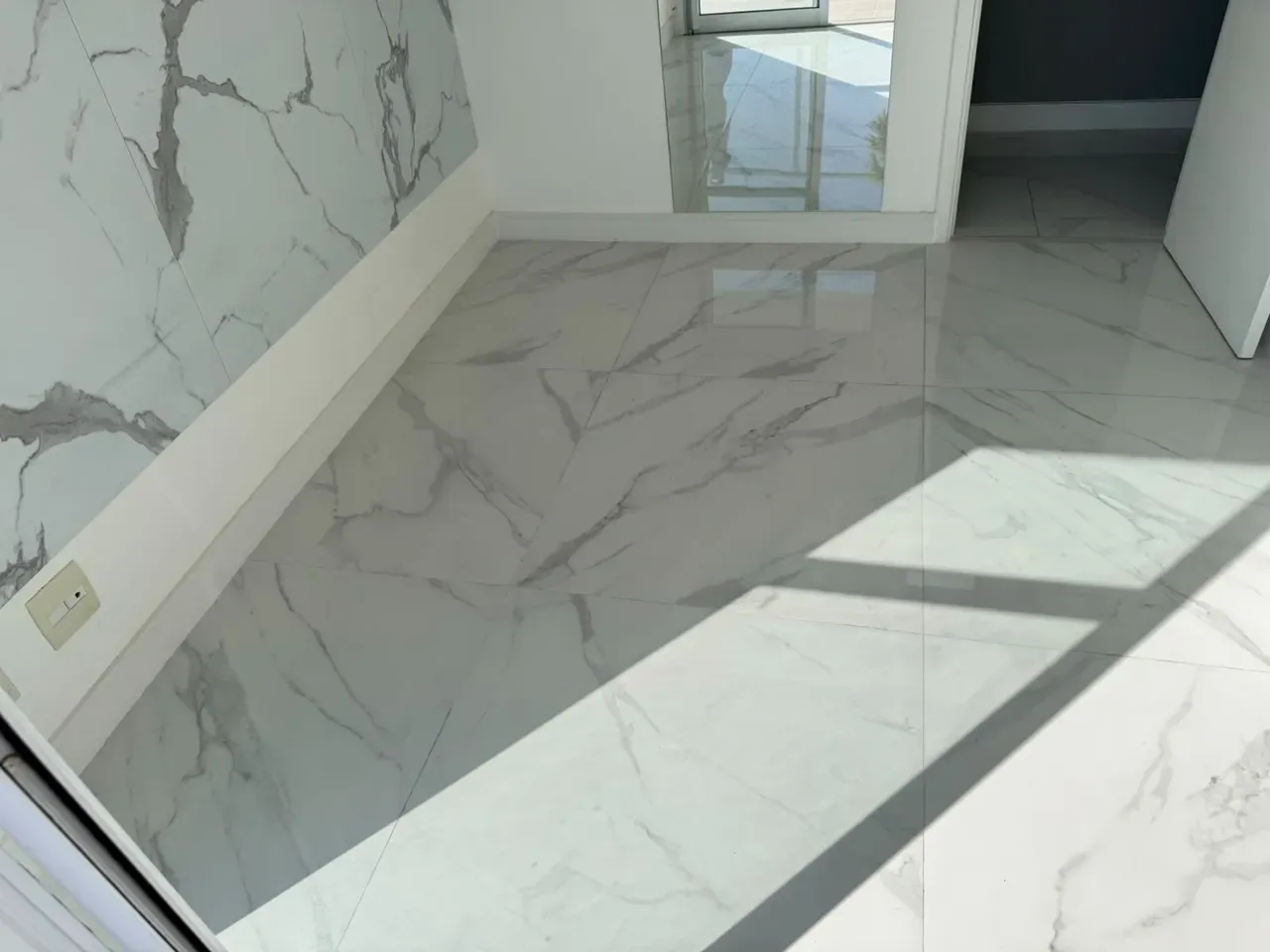 Home office in a 5-bedroom apartment, 200 m² — photo 19