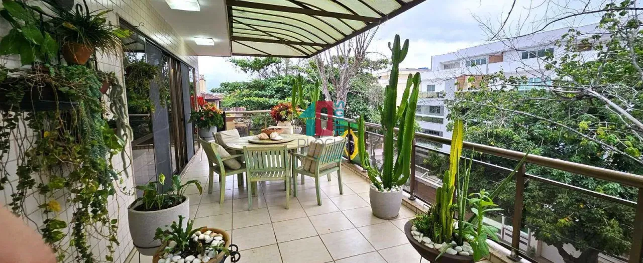 3-bedroom apartment with 3 en-suite bathrooms and 5 baths — photo 11
