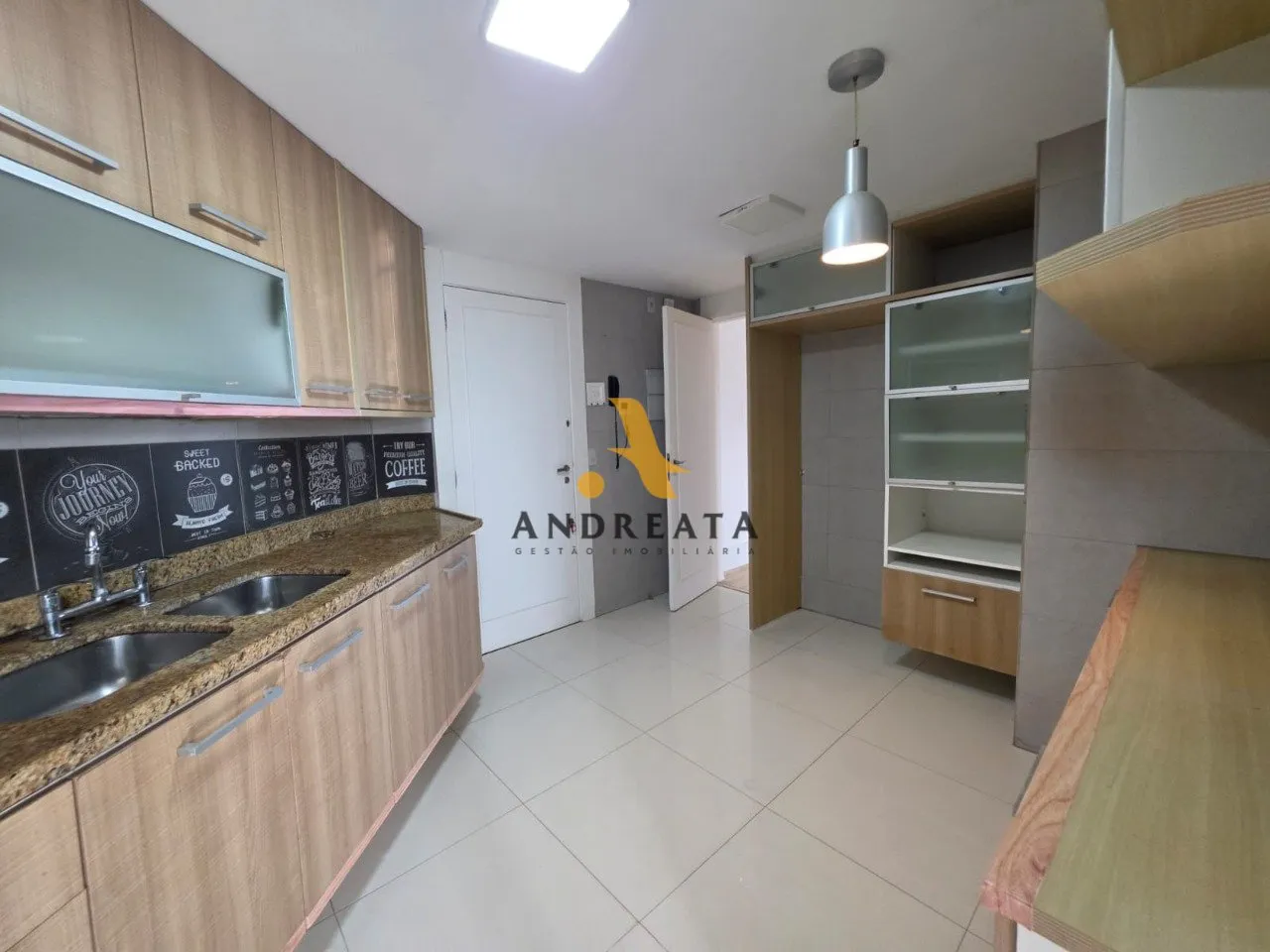 Apartment on the 5th floor with a glass-enclosed balcony — photo 15